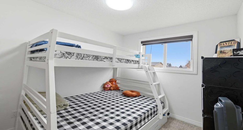 172 Castlebrook Road, Calgary, Alberta T3J 1P1, 5 Bedrooms Bedrooms, ,3 BathroomsBathrooms,Residential,For Sale,Castlebrook,A2301129