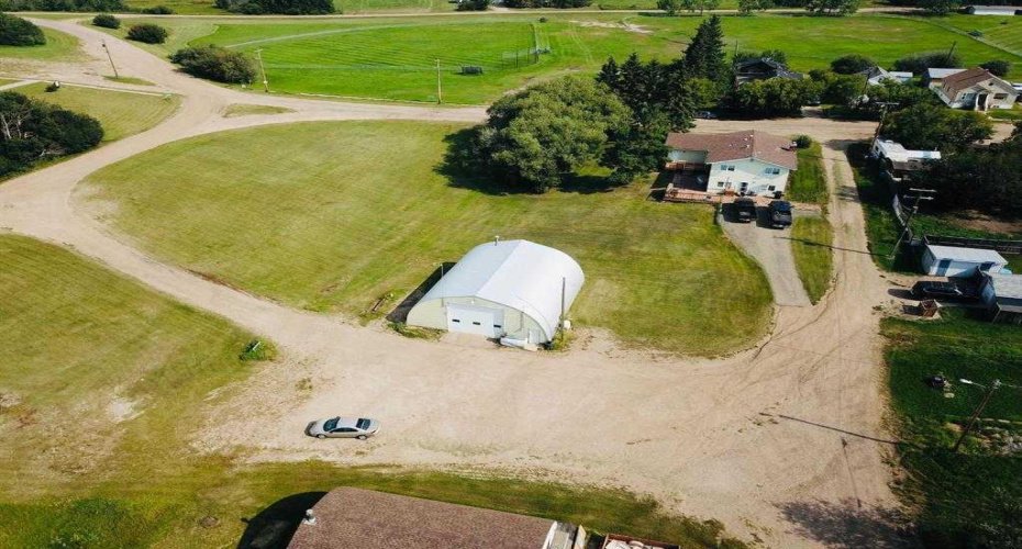 21 1 Avenue, Derwent, Alberta T0B 1C0, 4 Bedrooms Bedrooms, ,3 BathroomsBathrooms,Residential,For Sale,1,A2301307