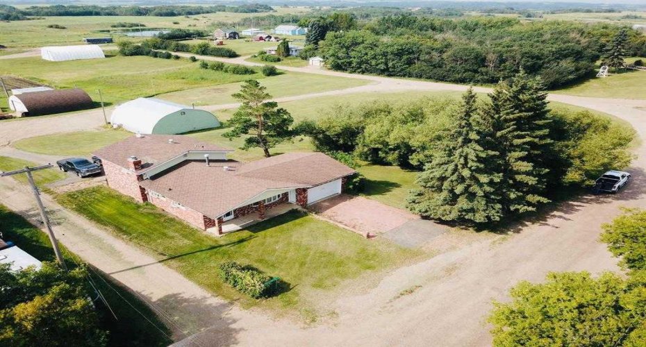 21 1 Avenue, Derwent, Alberta T0B 1C0, 4 Bedrooms Bedrooms, ,3 BathroomsBathrooms,Residential,For Sale,1,A2301307