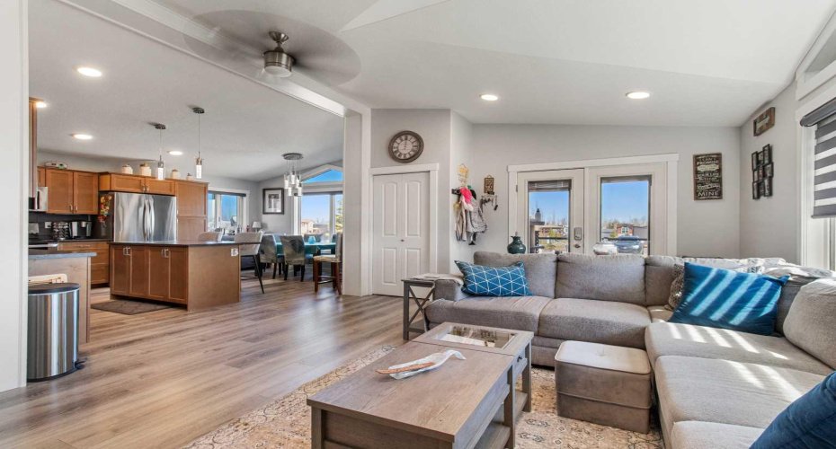 41019 range road 11, Rural Lacombe County, Alberta T0C 2J0, 2 Bedrooms Bedrooms, ,2 BathroomsBathrooms,Residential,For Sale,range road 11,A2301720