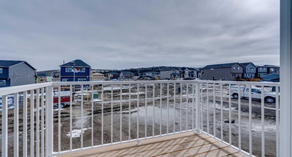 1273 Creekview Drive, Calgary, Alberta T2X 5Y7, 3 Bedrooms Bedrooms, ,3 BathroomsBathrooms,Residential,For Sale,Creekview,A2302154