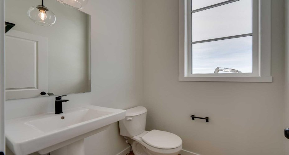 1273 Creekview Drive, Calgary, Alberta T2X 5Y7, 3 Bedrooms Bedrooms, ,3 BathroomsBathrooms,Residential,For Sale,Creekview,A2302154