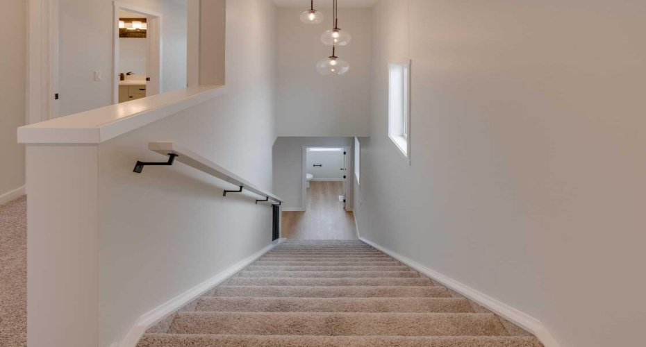 1273 Creekview Drive, Calgary, Alberta T2X 5Y7, 3 Bedrooms Bedrooms, ,3 BathroomsBathrooms,Residential,For Sale,Creekview,A2302154