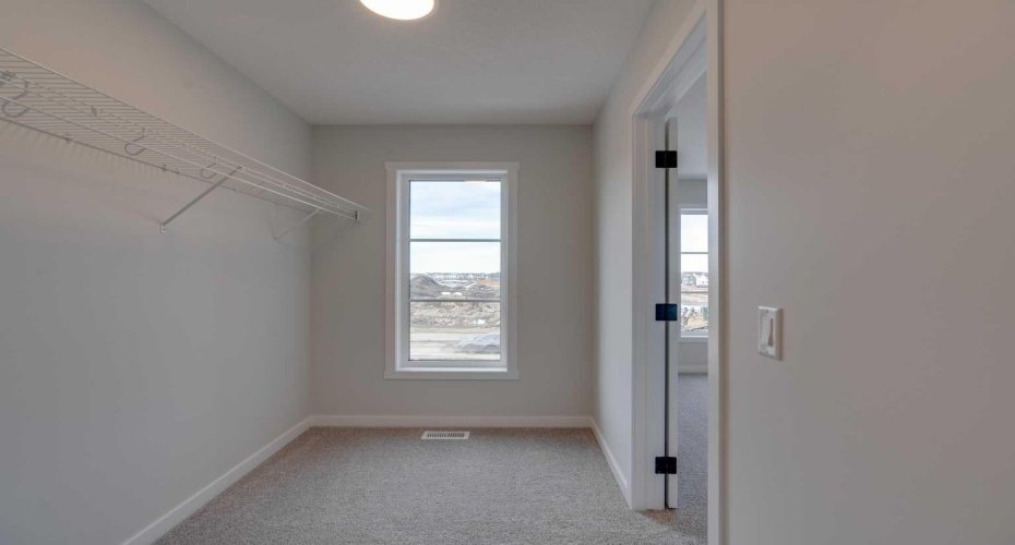 1273 Creekview Drive, Calgary, Alberta T2X 5Y7, 3 Bedrooms Bedrooms, ,3 BathroomsBathrooms,Residential,For Sale,Creekview,A2302154