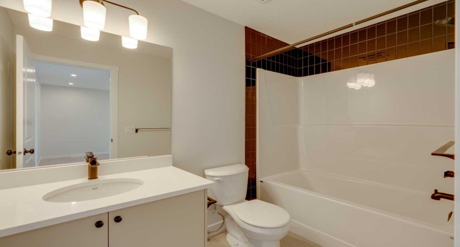 1273 Creekview Drive, Calgary, Alberta T2X 5Y7, 3 Bedrooms Bedrooms, ,3 BathroomsBathrooms,Residential,For Sale,Creekview,A2302154