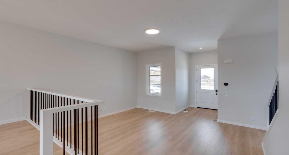 1273 Creekview Drive, Calgary, Alberta T2X 5Y7, 3 Bedrooms Bedrooms, ,3 BathroomsBathrooms,Residential,For Sale,Creekview,A2302154