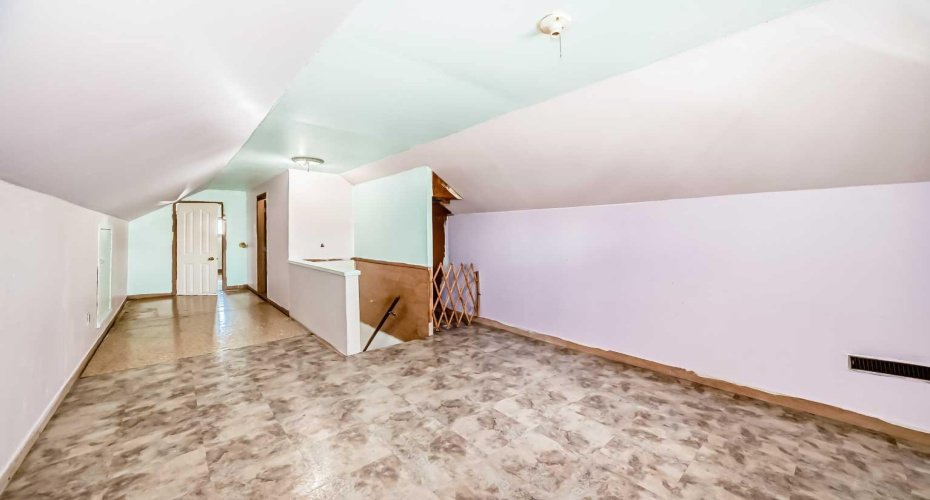 5017 54 Ave, Ponoka, Alberta T4J 1H2, 2 Bedrooms Bedrooms, ,3 BathroomsBathrooms,Residential,For Sale,54 Ave,A2302226