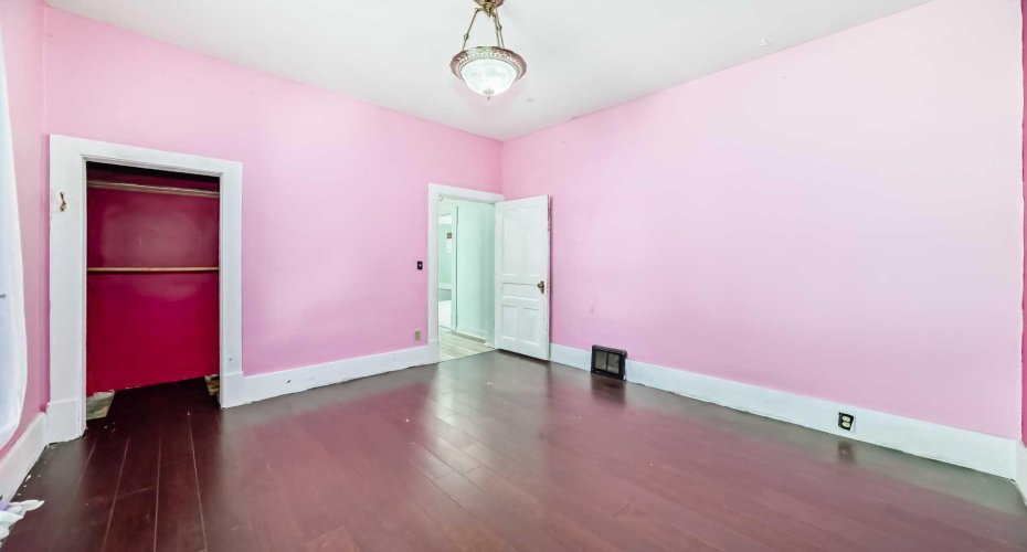 5017 54 Ave, Ponoka, Alberta T4J 1H2, 2 Bedrooms Bedrooms, ,3 BathroomsBathrooms,Residential,For Sale,54 Ave,A2302226