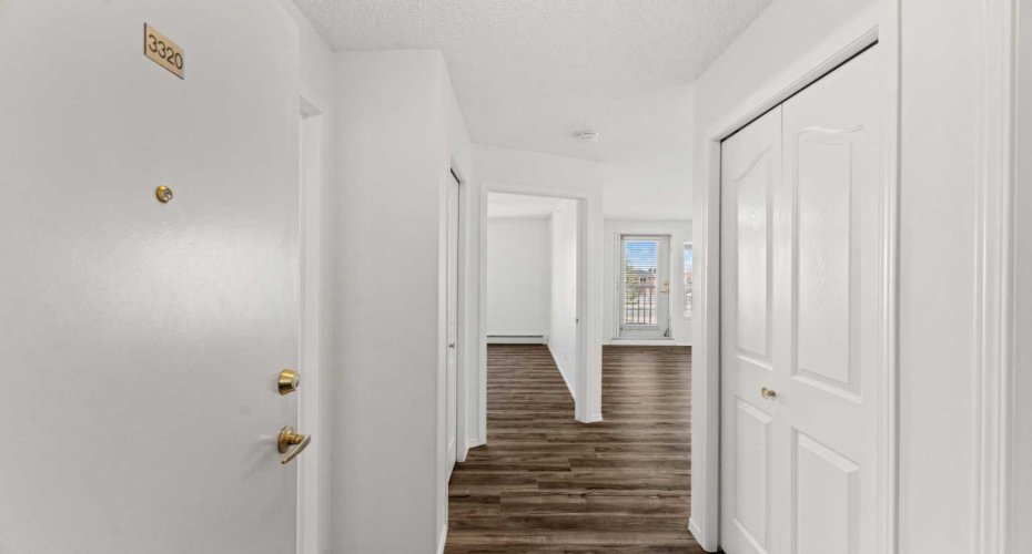 6818 Pinecliff Grove, Calgary, Alberta T1Y 7L2, 1 Bedroom Bedrooms, ,1 BathroomBathrooms,Residential,For Sale,Pinecliff,A2302579