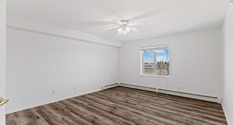 6818 Pinecliff Grove, Calgary, Alberta T1Y 7L2, 1 Bedroom Bedrooms, ,1 BathroomBathrooms,Residential,For Sale,Pinecliff,A2302579