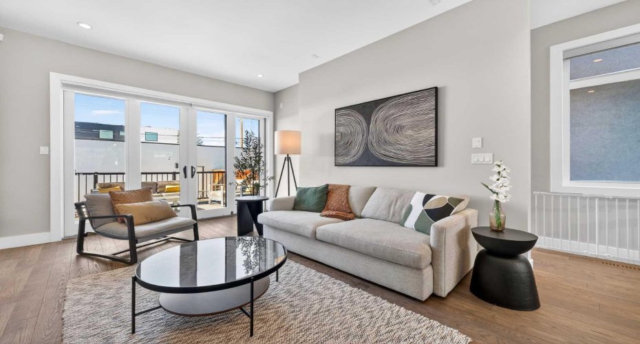 4905 21 Street, Calgary, Alberta T2T 5B7, 4 Bedrooms Bedrooms, ,4 BathroomsBathrooms,Residential,For Sale,21,A2302766