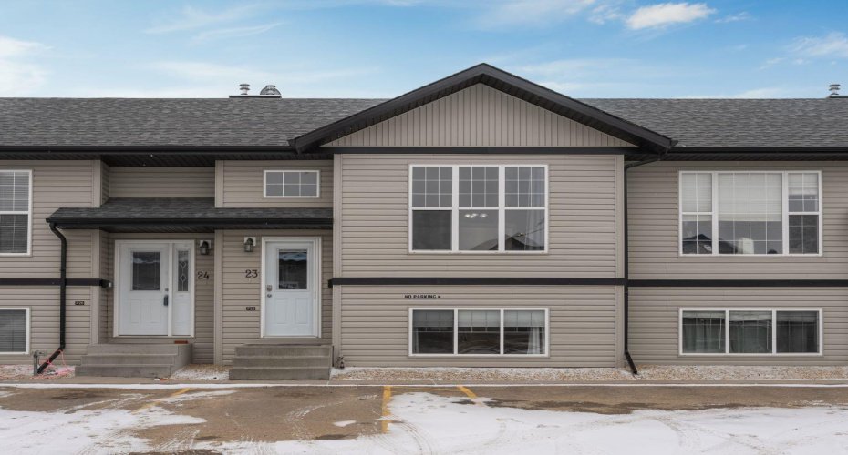 5302 47 Street, Camrose, Alberta T4V1K6, 3 Bedrooms Bedrooms, ,2 BathroomsBathrooms,Residential,For Sale,47,A2302805