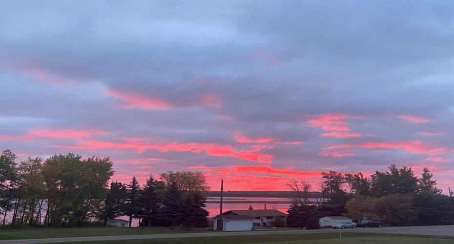 2 Irene Avenue, Athabasca, Alberta T9S 1S2, 3 Bedrooms Bedrooms, ,2 BathroomsBathrooms,Residential,For Sale,Irene,A2303095