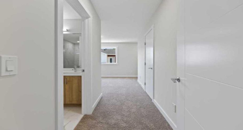 52 Red Sky Villas, Calgary, Alberta T3N1N3, 3 Bedrooms Bedrooms, ,4 BathroomsBathrooms,Residential,For Sale,Red Sky,A2303122