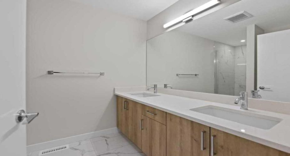 52 Red Sky Villas, Calgary, Alberta T3N1N3, 3 Bedrooms Bedrooms, ,4 BathroomsBathrooms,Residential,For Sale,Red Sky,A2303122