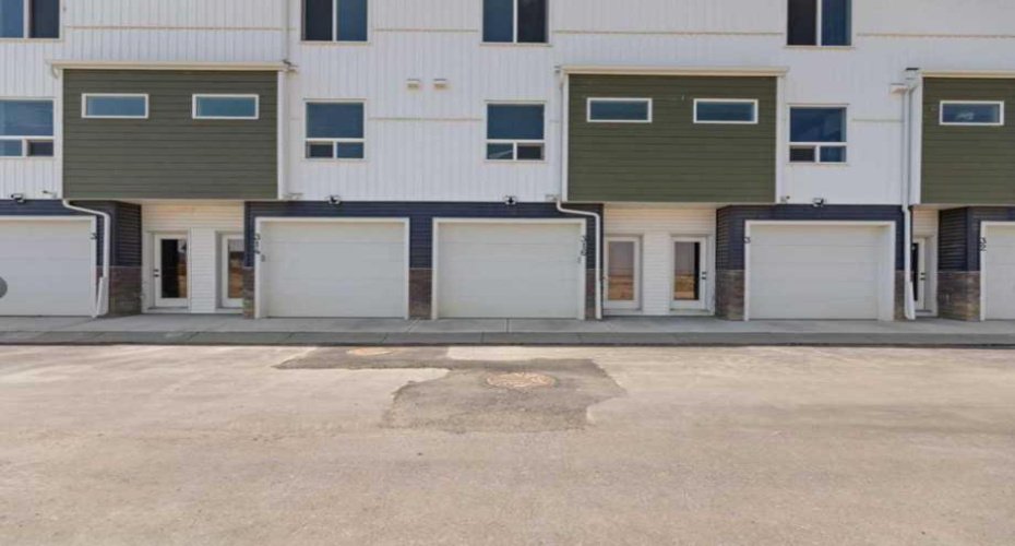 52 Red Sky Villas, Calgary, Alberta T3N1N3, 3 Bedrooms Bedrooms, ,4 BathroomsBathrooms,Residential,For Sale,Red Sky,A2303122