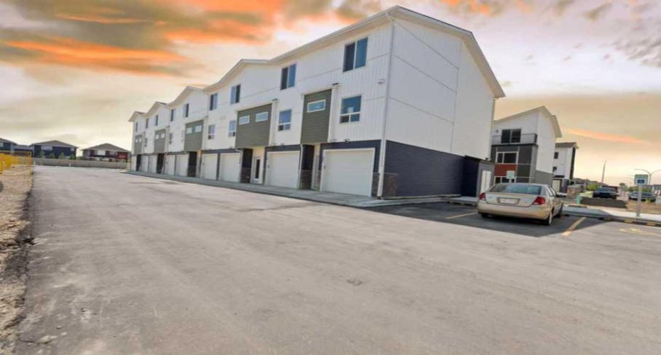 52 Red Sky Villas, Calgary, Alberta T3N1N3, 3 Bedrooms Bedrooms, ,4 BathroomsBathrooms,Residential,For Sale,Red Sky,A2303122