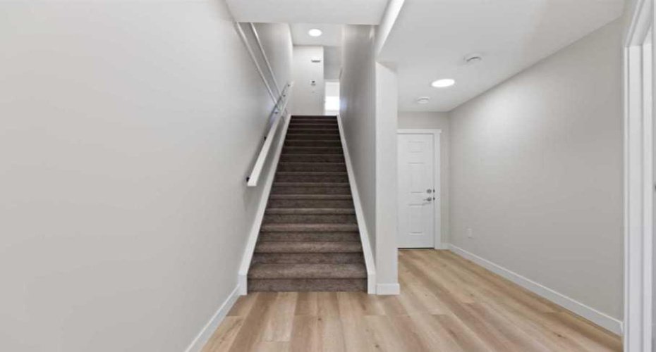 52 Red Sky Villas, Calgary, Alberta T3N1N3, 3 Bedrooms Bedrooms, ,4 BathroomsBathrooms,Residential,For Sale,Red Sky,A2303122