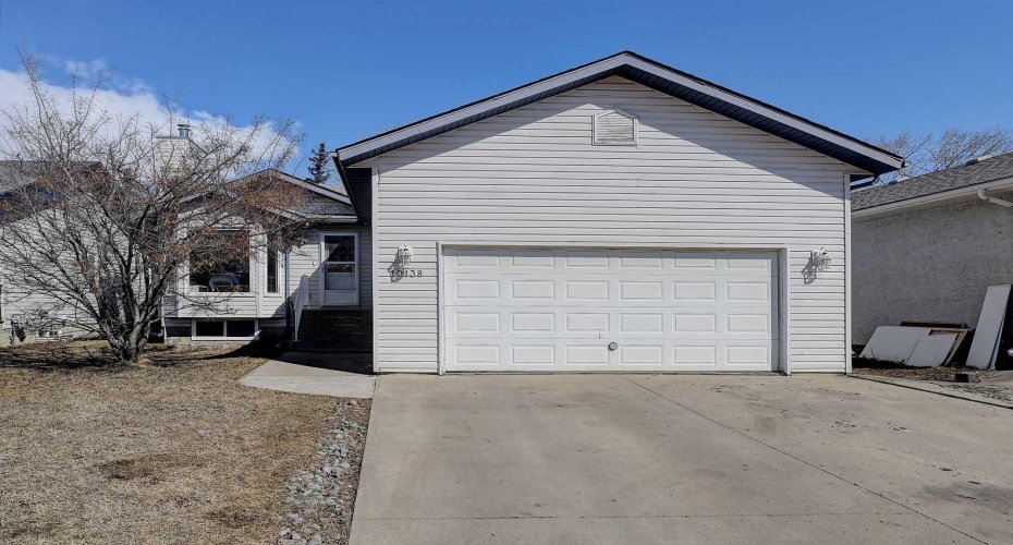 10138 115 Avenue, Grande Prairie, Alberta T8V 7E6, 5 Bedrooms Bedrooms, ,3 BathroomsBathrooms,Residential,For Sale,115,A2303152