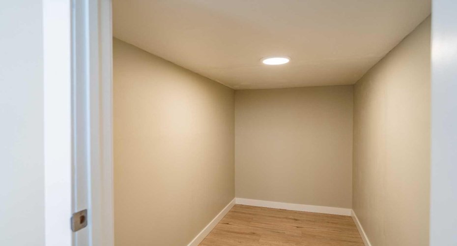 528 Queensland Place, Calgary, Alberta T2J 4T3, 3 Bedrooms Bedrooms, ,2 BathroomsBathrooms,Residential,For Sale,Queensland,A2303211