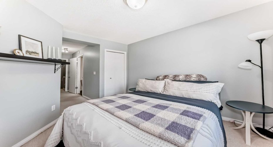 138 Mckenzie Towne Lane, Calgary, Alberta T2Z0C4, 2 Bedrooms Bedrooms, ,3 BathroomsBathrooms,Residential,For Sale,Mckenzie Towne,A2303251