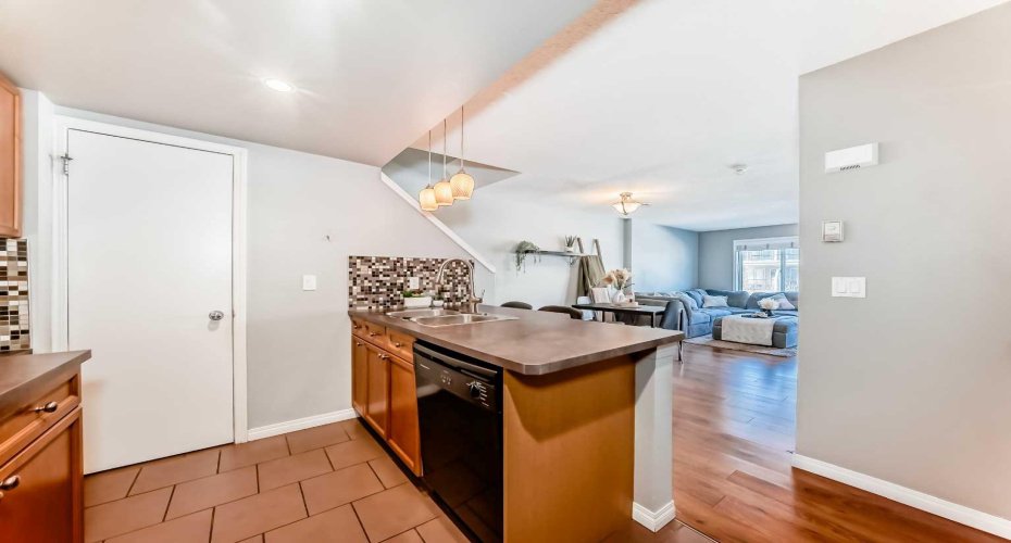 138 Mckenzie Towne Lane, Calgary, Alberta T2Z0C4, 2 Bedrooms Bedrooms, ,3 BathroomsBathrooms,Residential,For Sale,Mckenzie Towne,A2303251