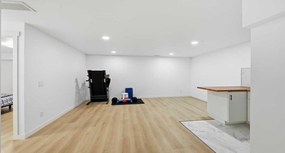 217 coopers Grove SW, Airdrie, Alberta T2B0G4, 5 Bedrooms Bedrooms, ,4 BathroomsBathrooms,Residential,For Sale,coopers Grove SW,A2303255