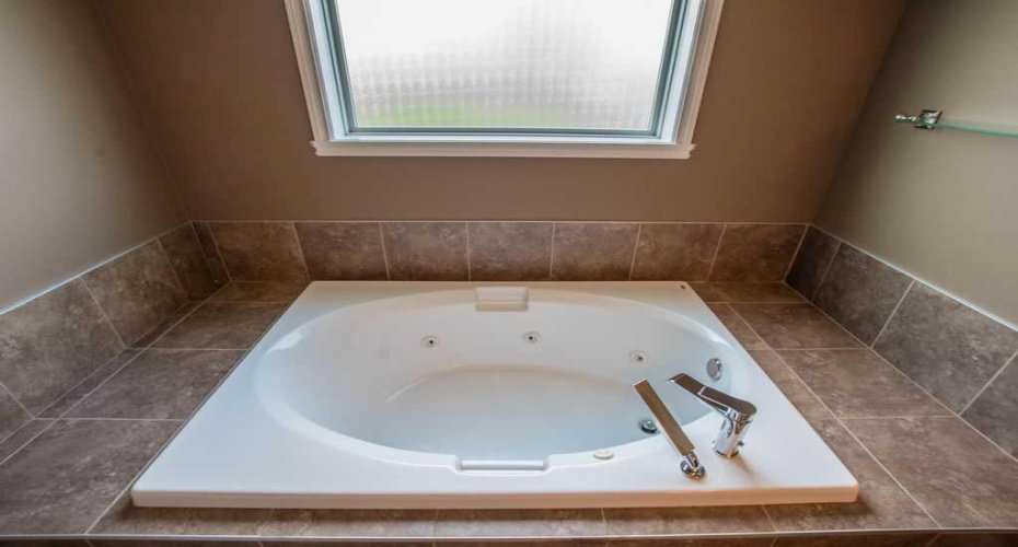 11826 86A Street, Grande Prairie, Alberta T8X 0H4, 4 Bedrooms Bedrooms, ,3 BathroomsBathrooms,Residential,For Sale,86A,A2303266