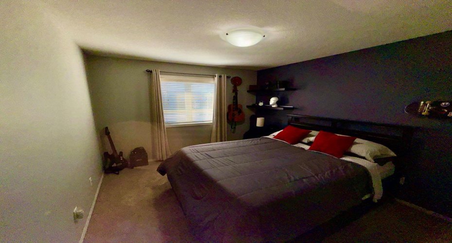 755 Silkstone Close, Lethbridge, Alberta T1J4B9, 3 Bedrooms Bedrooms, ,3 BathroomsBathrooms,Residential,For Sale,Silkstone,A2303320