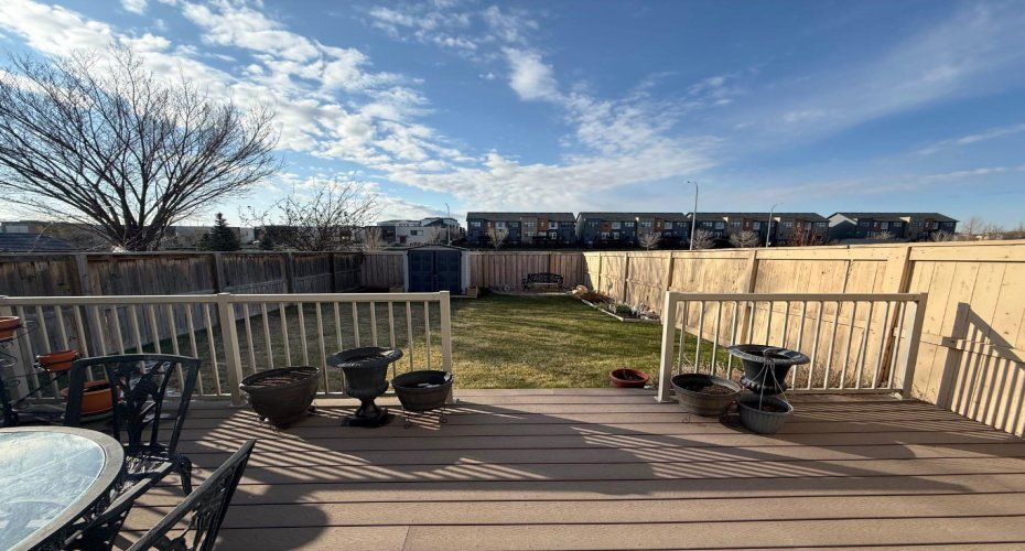 755 Silkstone Close, Lethbridge, Alberta T1J4B9, 3 Bedrooms Bedrooms, ,3 BathroomsBathrooms,Residential,For Sale,Silkstone,A2303320