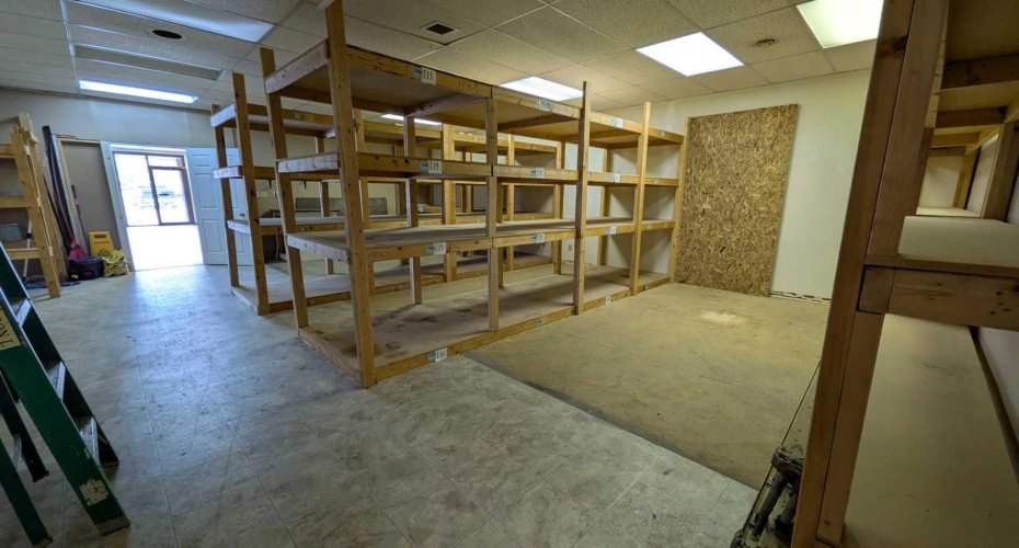 6006 48 Avenue, Camrose, Alberta T4V 0K3, ,Commercial,For Lease,48,A2303337