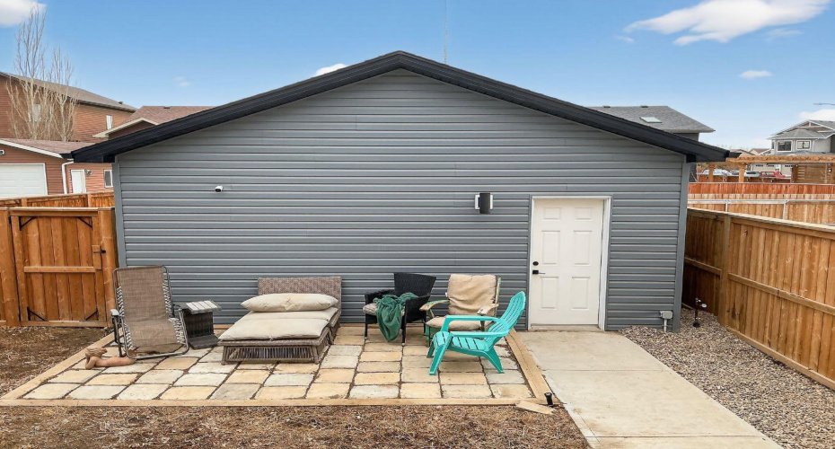 302 Uplands Boulevard, Lethbridge, Alberta T1H 7C7, 3 Bedrooms Bedrooms, ,3 BathroomsBathrooms,Residential,For Sale,Uplands,A2290461