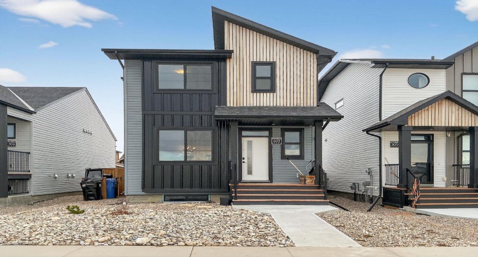 302 Uplands Boulevard, Lethbridge, Alberta T1H 7C7, 3 Bedrooms Bedrooms, ,3 BathroomsBathrooms,Residential,For Sale,Uplands,A2290461