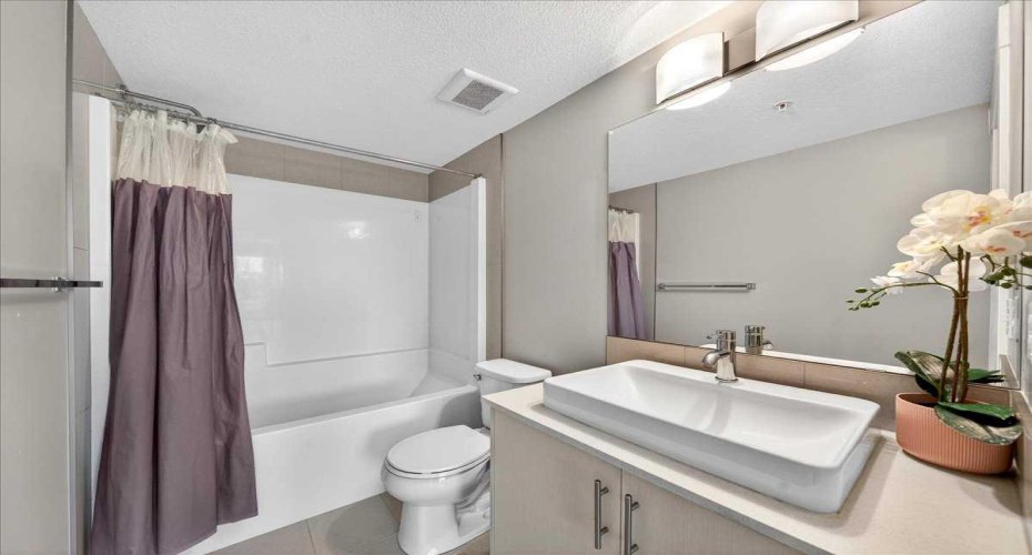 302 Skyview Ranch Drive, Calgary, Alberta T3N0P5, 2 Bedrooms Bedrooms, ,2 BathroomsBathrooms,Residential,For Sale,Skyview Ranch,A2295052