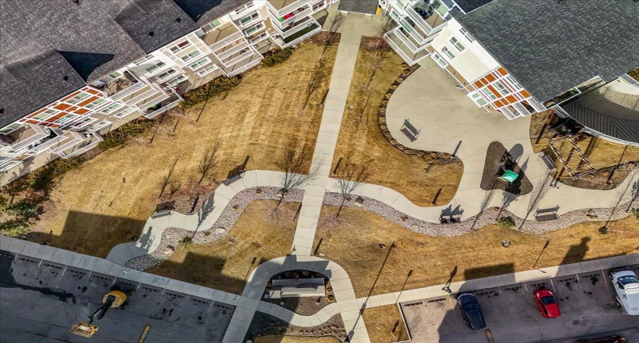 302 Skyview Ranch Drive, Calgary, Alberta T3N0P5, 2 Bedrooms Bedrooms, ,2 BathroomsBathrooms,Residential,For Sale,Skyview Ranch,A2295052