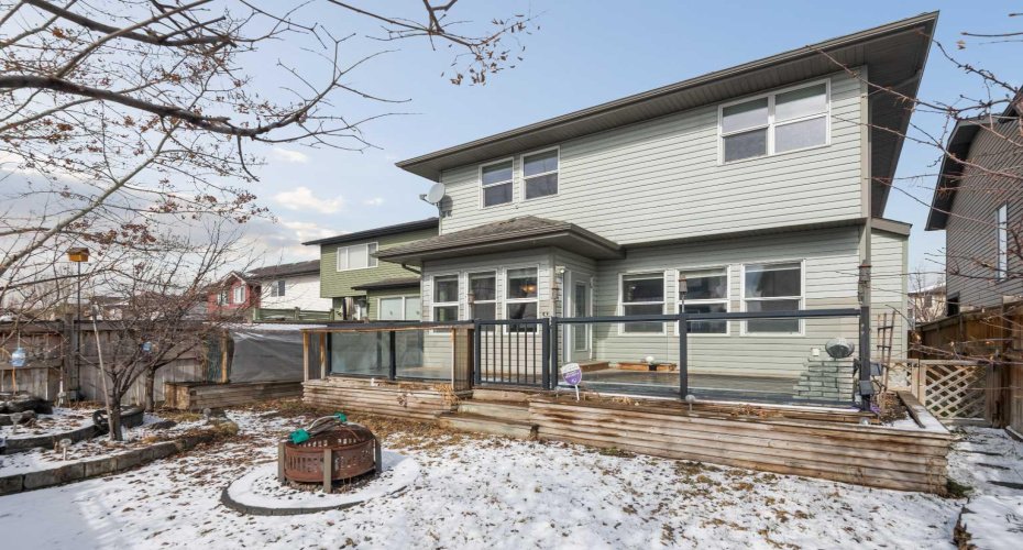 18 Autumn Circle, Calgary, Alberta T3M0J6, 4 Bedrooms Bedrooms, ,4 BathroomsBathrooms,Residential,For Sale,Autumn,A2300212