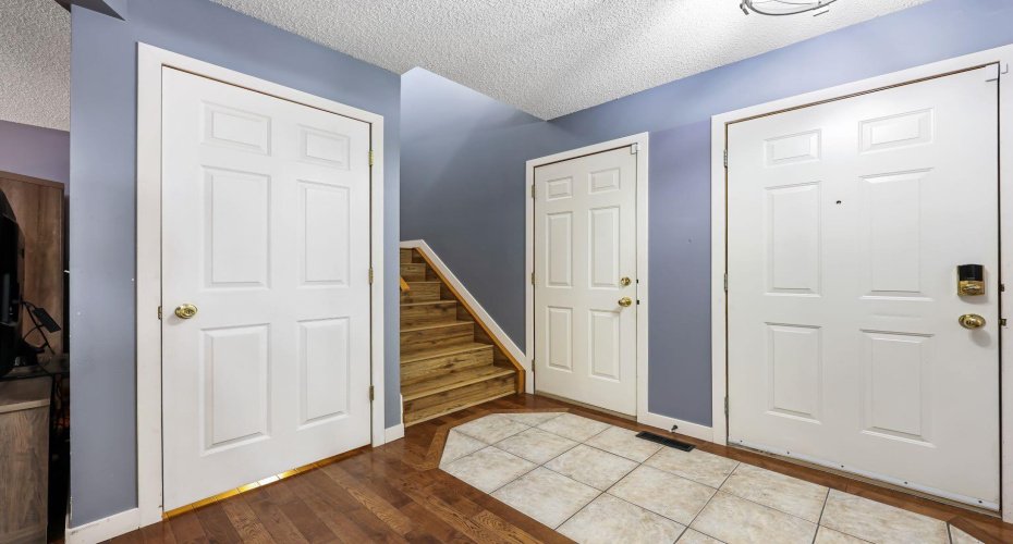 10 Big Springs Hill, Airdrie, Alberta T4A1N1, 3 Bedrooms Bedrooms, ,3 BathroomsBathrooms,Residential,For Sale,Big Springs,A2301253