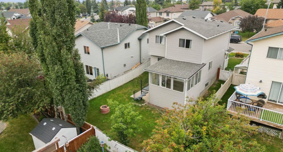 10 Big Springs Hill, Airdrie, Alberta T4A1N1, 3 Bedrooms Bedrooms, ,3 BathroomsBathrooms,Residential,For Sale,Big Springs,A2301253