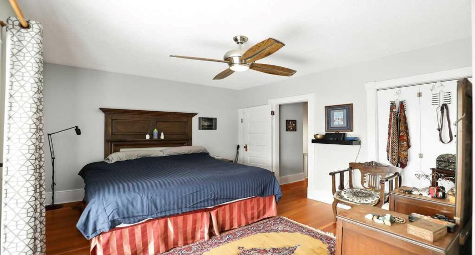 2410 16 Street, Calgary, Alberta T2T 4E8, 2 Bedrooms Bedrooms, ,2 BathroomsBathrooms,Residential,For Sale,16,A2301893