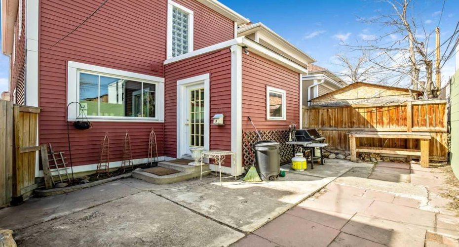 2410 16 Street, Calgary, Alberta T2T 4E8, 2 Bedrooms Bedrooms, ,2 BathroomsBathrooms,Residential,For Sale,16,A2301893