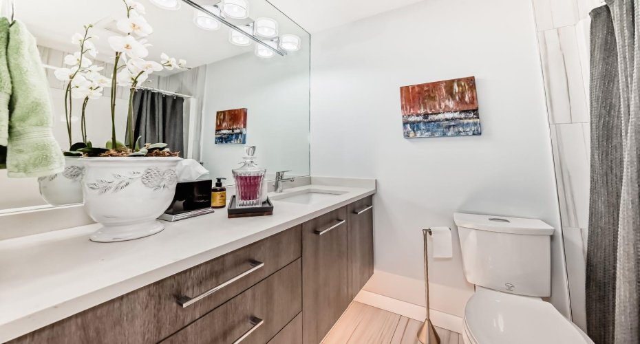 22 Coach Manor Terrace, Calgary, Alberta T3H 1C3, 2 Bedrooms Bedrooms, ,3 BathroomsBathrooms,Residential,For Sale,Coach Manor,A2302330