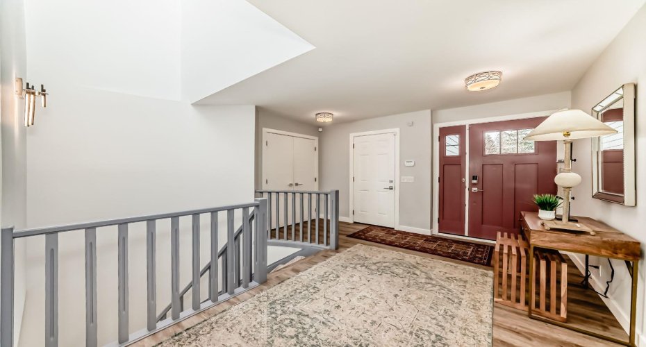 22 Coach Manor Terrace, Calgary, Alberta T3H 1C3, 2 Bedrooms Bedrooms, ,3 BathroomsBathrooms,Residential,For Sale,Coach Manor,A2302330