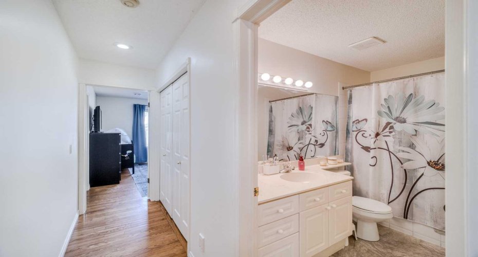 239 Arbour Wood, Calgary, Alberta T3G 4C3, 4 Bedrooms Bedrooms, ,3 BathroomsBathrooms,Residential,For Sale,Arbour,A2302765