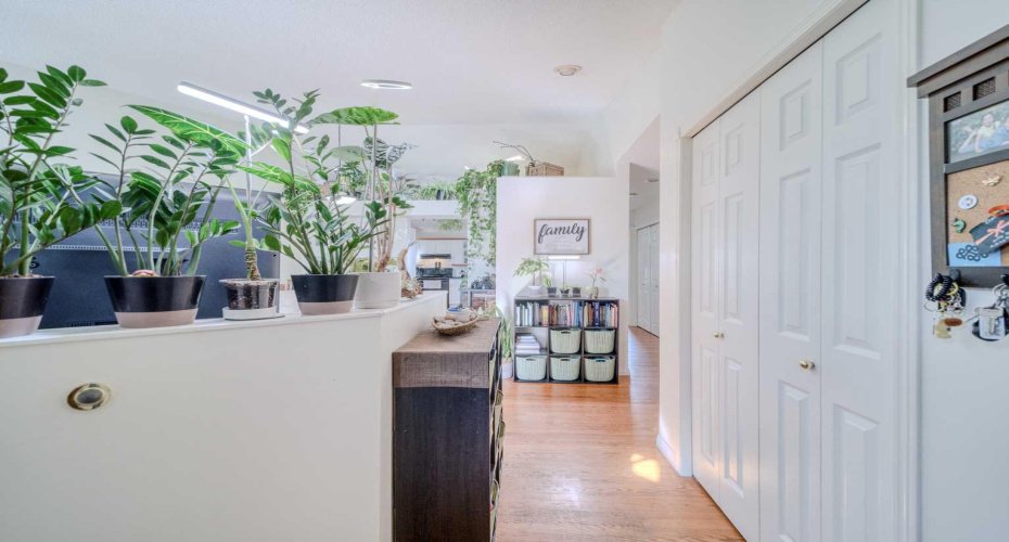 239 Arbour Wood, Calgary, Alberta T3G 4C3, 4 Bedrooms Bedrooms, ,3 BathroomsBathrooms,Residential,For Sale,Arbour,A2302765