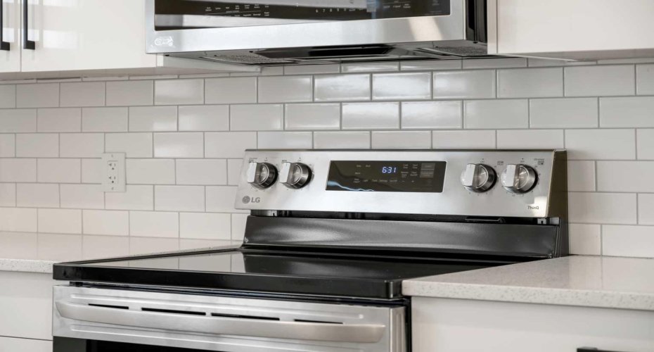 1230 3 Street, High River, Alberta T1V 0E9, 3 Bedrooms Bedrooms, ,3 BathroomsBathrooms,Residential,For Sale,3,A2303117