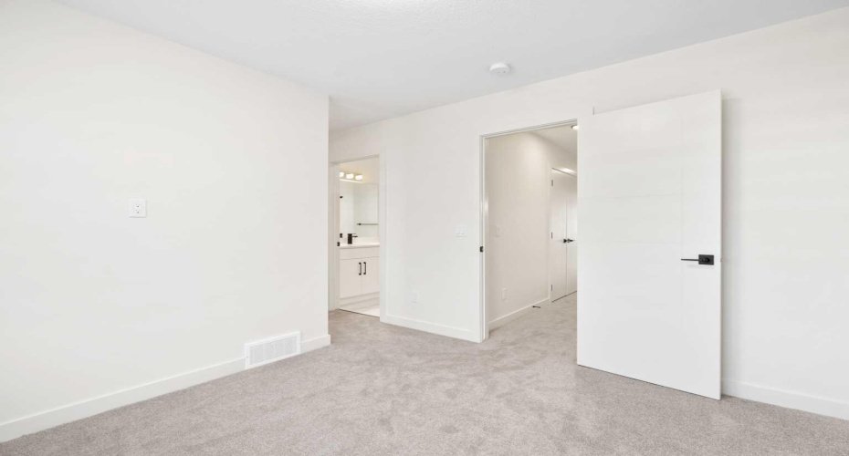 1230 3 Street, High River, Alberta T1V 0E9, 3 Bedrooms Bedrooms, ,3 BathroomsBathrooms,Residential,For Sale,3,A2303117