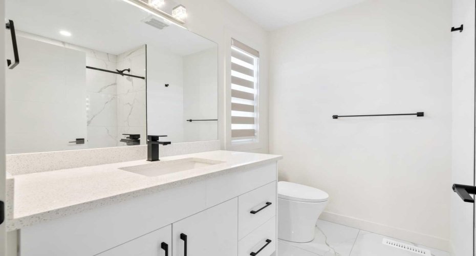 1230 3 Street, High River, Alberta T1V 0E9, 3 Bedrooms Bedrooms, ,3 BathroomsBathrooms,Residential,For Sale,3,A2303117