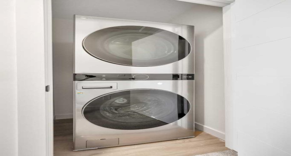 1230 3 Street, High River, Alberta T1V 0E9, 3 Bedrooms Bedrooms, ,3 BathroomsBathrooms,Residential,For Sale,3,A2303117