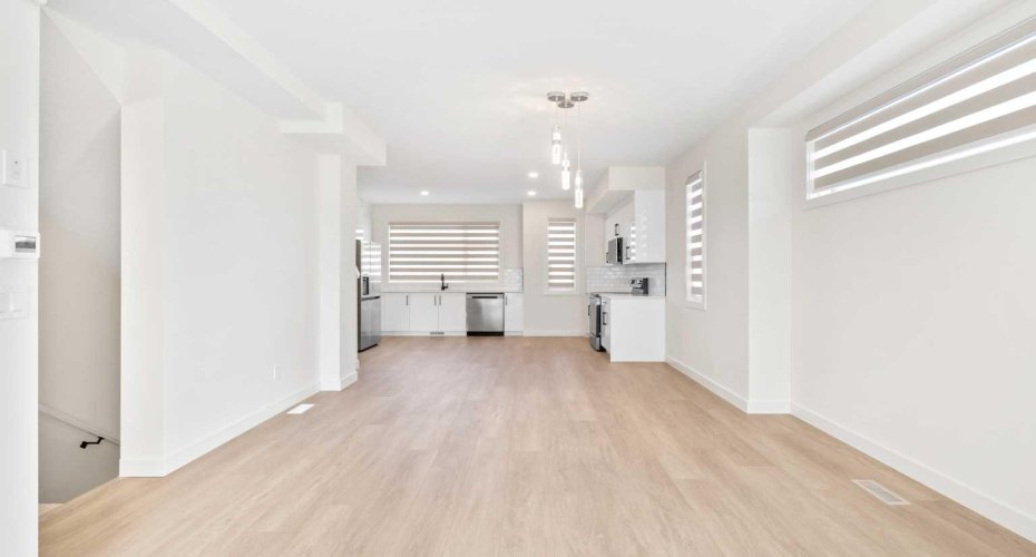 1230 3 Street, High River, Alberta T1V 0E9, 3 Bedrooms Bedrooms, ,3 BathroomsBathrooms,Residential,For Sale,3,A2303117