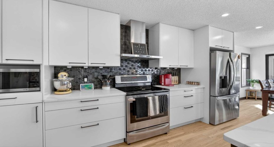 14 Covewood Place, Calgary, Alberta T3K 4V8, 3 Bedrooms Bedrooms, ,3 BathroomsBathrooms,Residential,For Sale,Covewood,A2303252